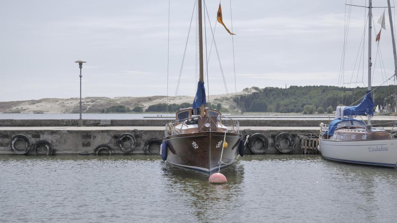 "Om" Yacht Hotel Nida Eksteriør billede