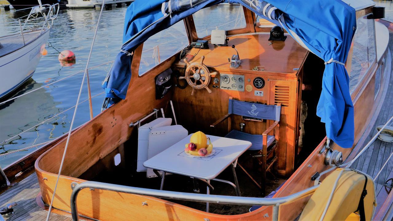 "Om" Yacht Hotel Nida Eksteriør billede